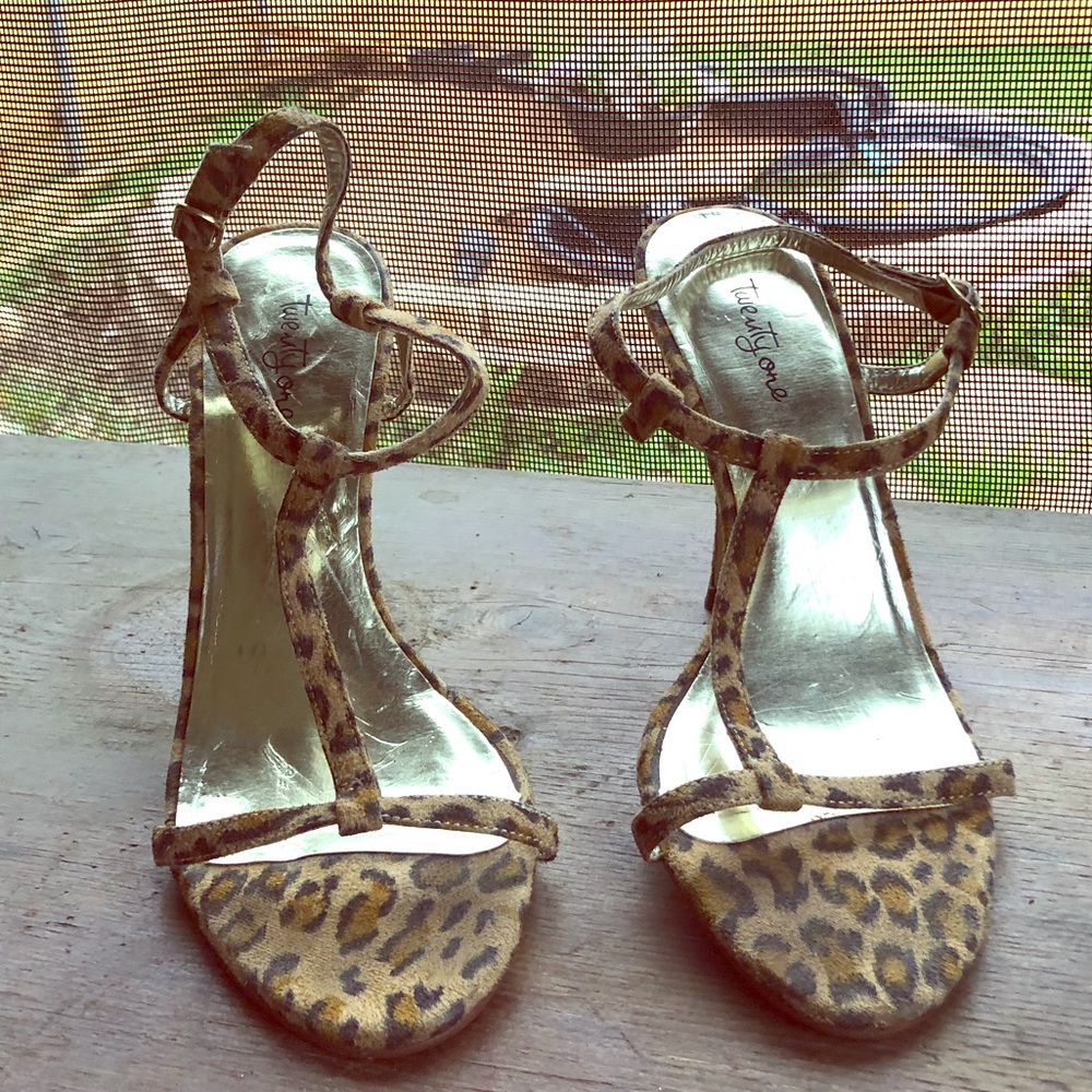 Leopard heel 2 1/2” heel